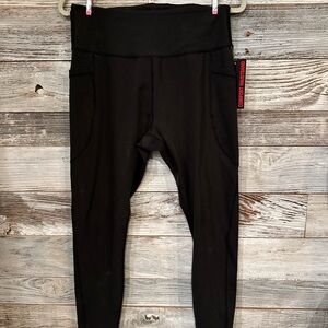 NWT Comfortable Black Women's Stretch Leggings with Pockets
